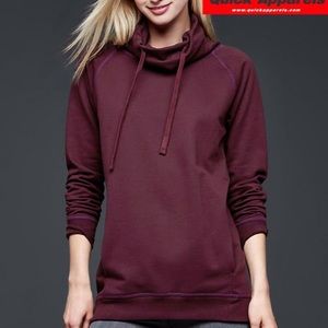 Gap funnel neck sweatshirt maroon color
